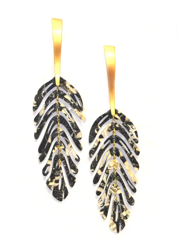 Hoop earrings with oversized designs for a bold, fashion-forward statement-Palm