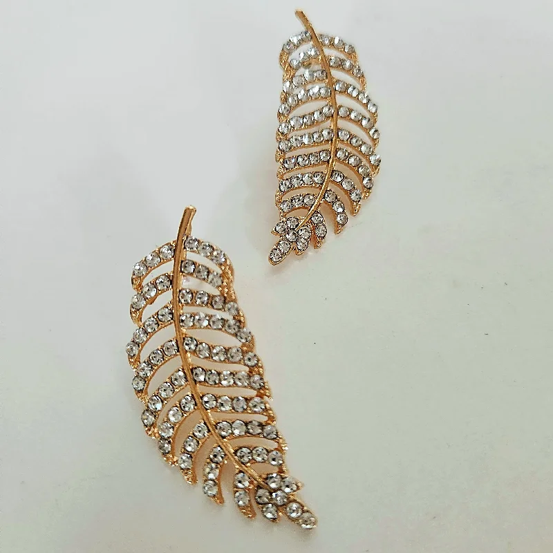 Minimalist Drop Earrings with Simplicity -Vedazzling Leaf Earrings